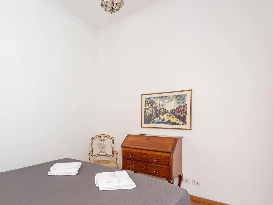 Giulia Luxury Two Bedroom Apartment Rome