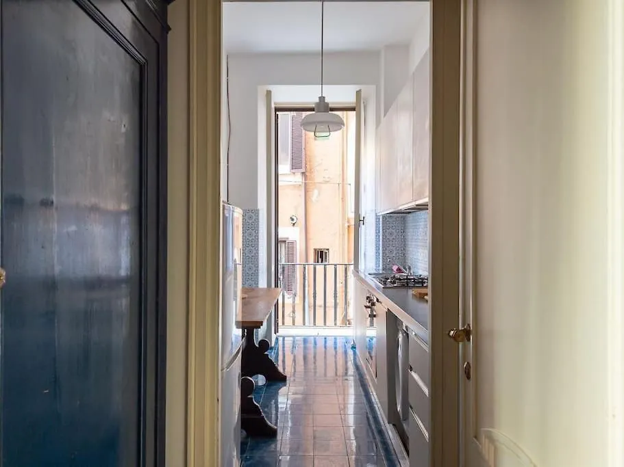 Giulia Luxury Two Bedroom Apartment Rome