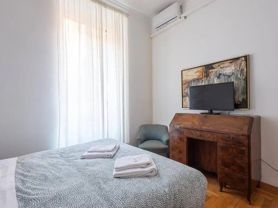 Giulia Luxury Two Bedroom Apartment Rome 0*,