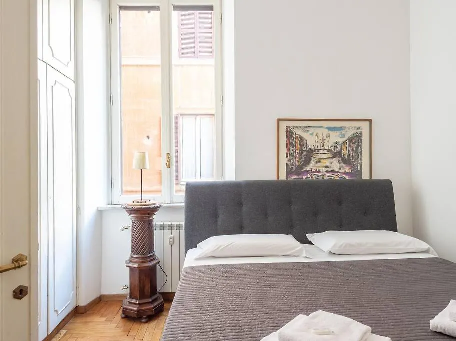 Giulia Luxury Two Bedroom Apartment Rome