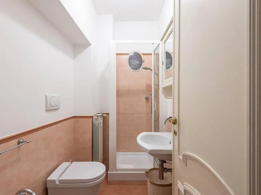 Giulia Luxury Two Bedroom Apartment Rome