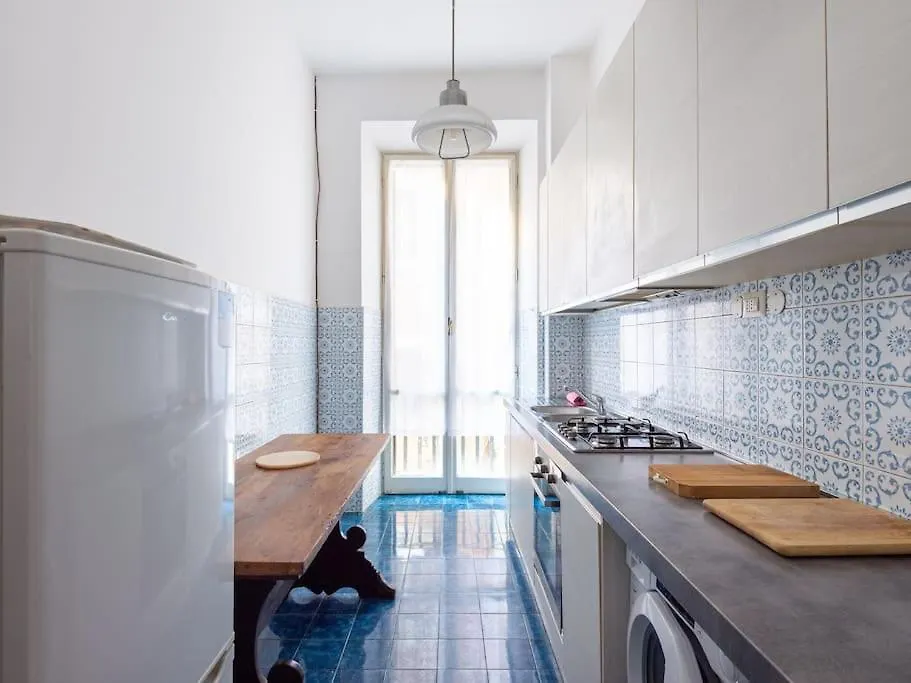 Giulia Luxury Two Bedroom Apartment Rome
